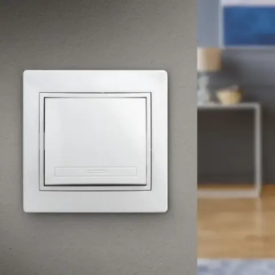 Выключатель Intro Plano 1-101-01 одноклавишный 10А-250В IP20 СУ белый