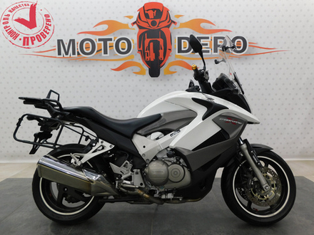 Honda VFR800X , 2011