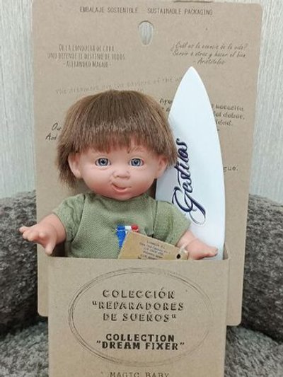 УЦЕНКА Кукла LAMAGIK виниловая 18см Gestitos Surfero (401)