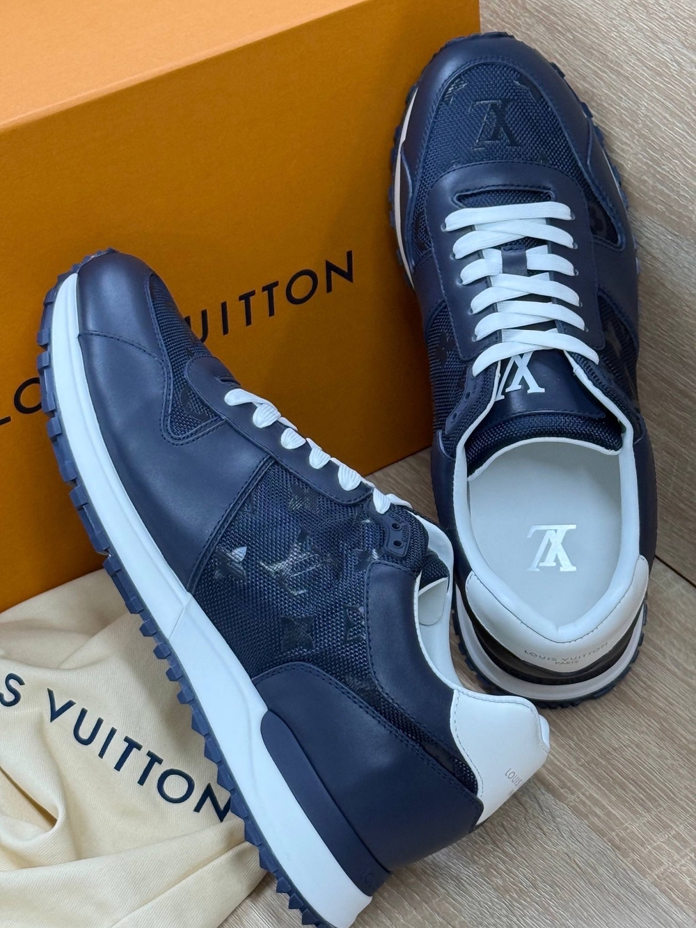 Кроссовки Louis Vuitton Run Away
