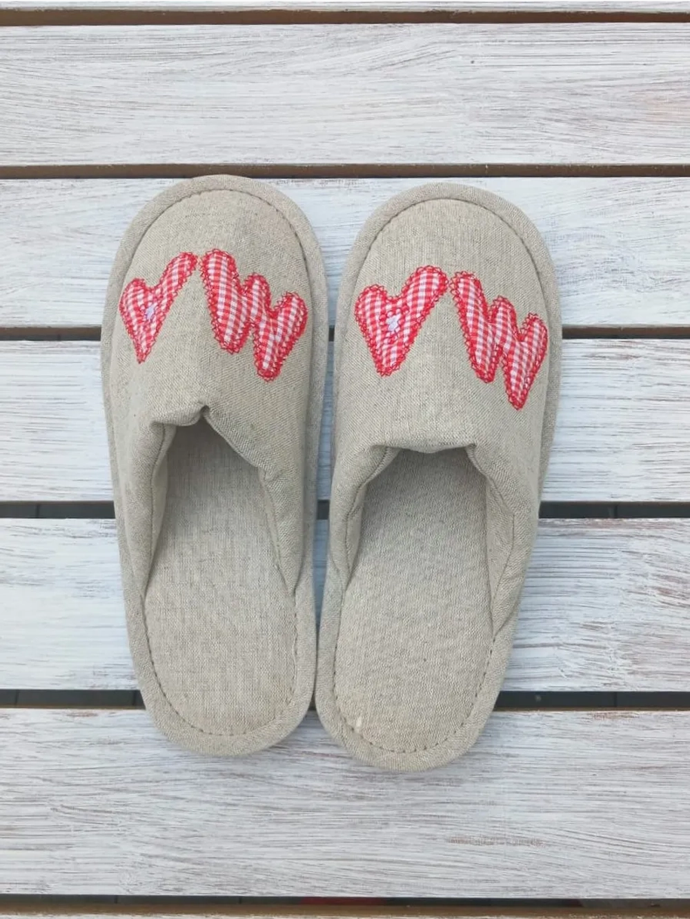Льняные тапочки с аппликацией "Мама"