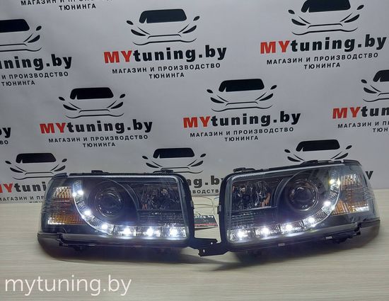Передние фары DAYLIGHT BLACK для Audi 80 B4