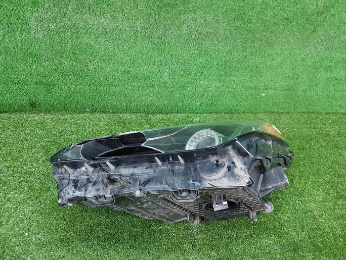 Битая Фара левая Lexus NX 1 (2017-2021) LED