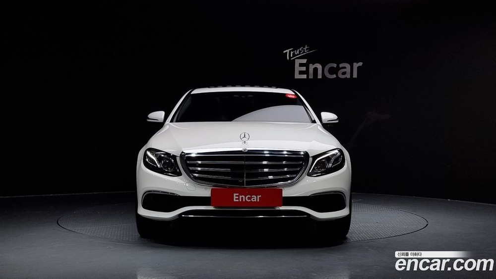 Mercedes-Benz E-Class W213 E300 4MATIC Exclusive (09.2020)