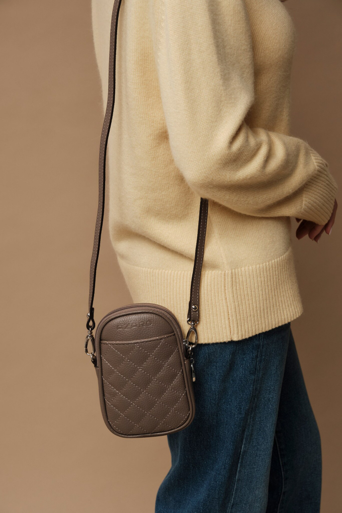 Сумка кожаная на плечо кросс-боди тауп