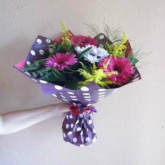 Букет из герберы, хризантемы и солидаго Школьный 1