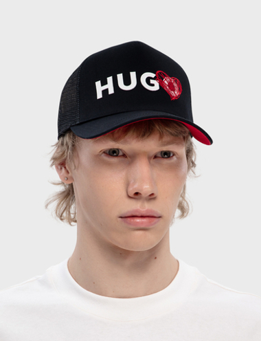 Бейсболка HUGO