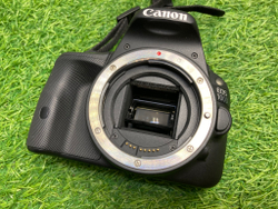Canon 100D Kit 18-55mm IS STM 3.800 кадров