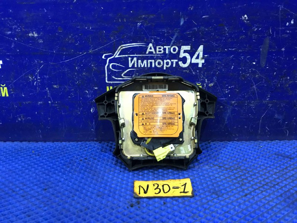 Подушка безопасности водительская NISSAN R’NESSA 1999