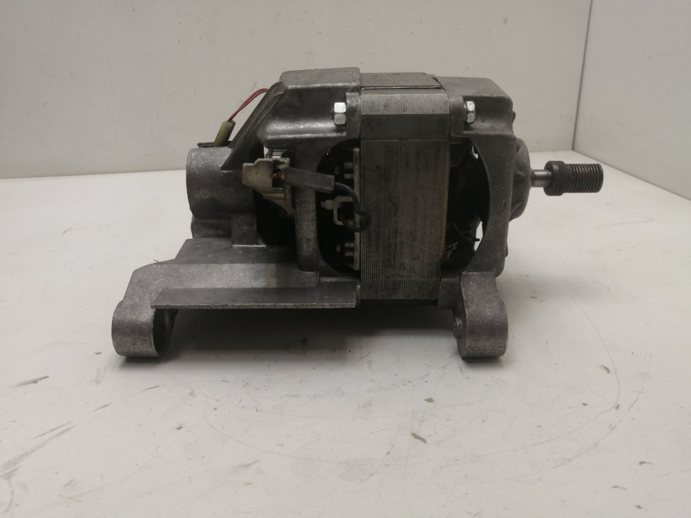 ZWS687 кт94 Двигатель для стиральной машины Zanussi ZWS687 б/у