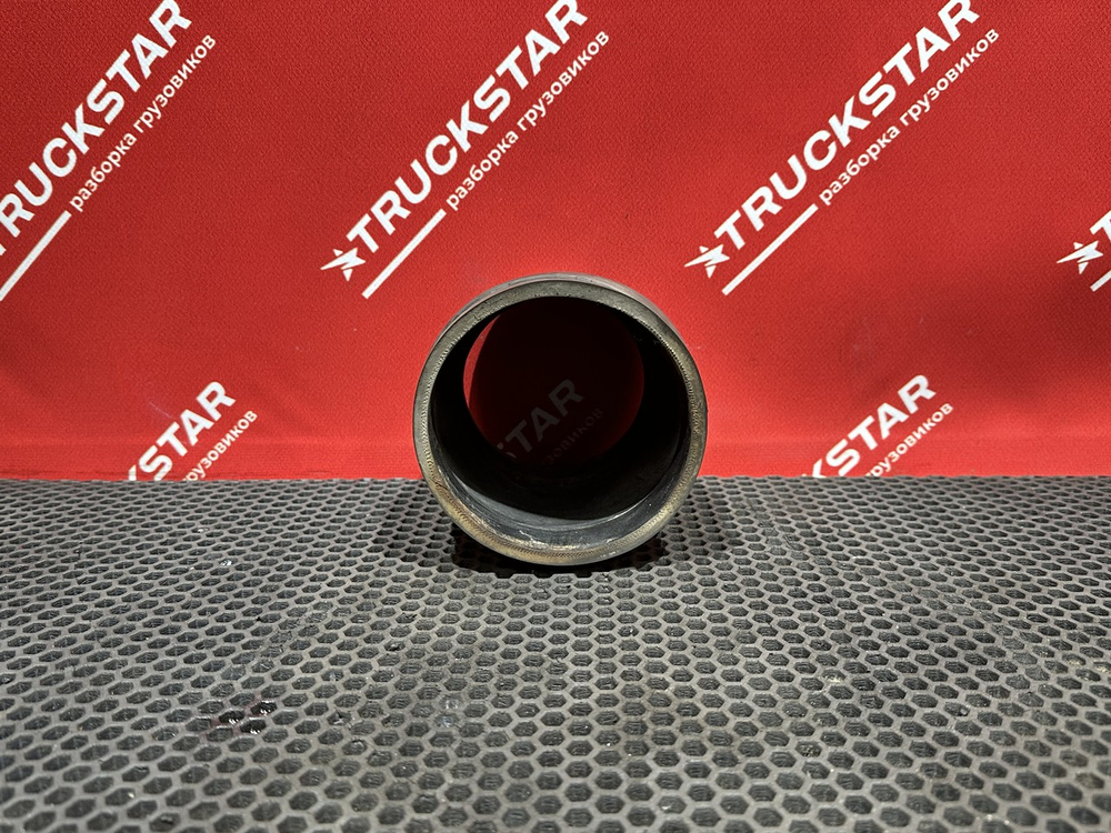 Патрубок системы охлаждения 2023г