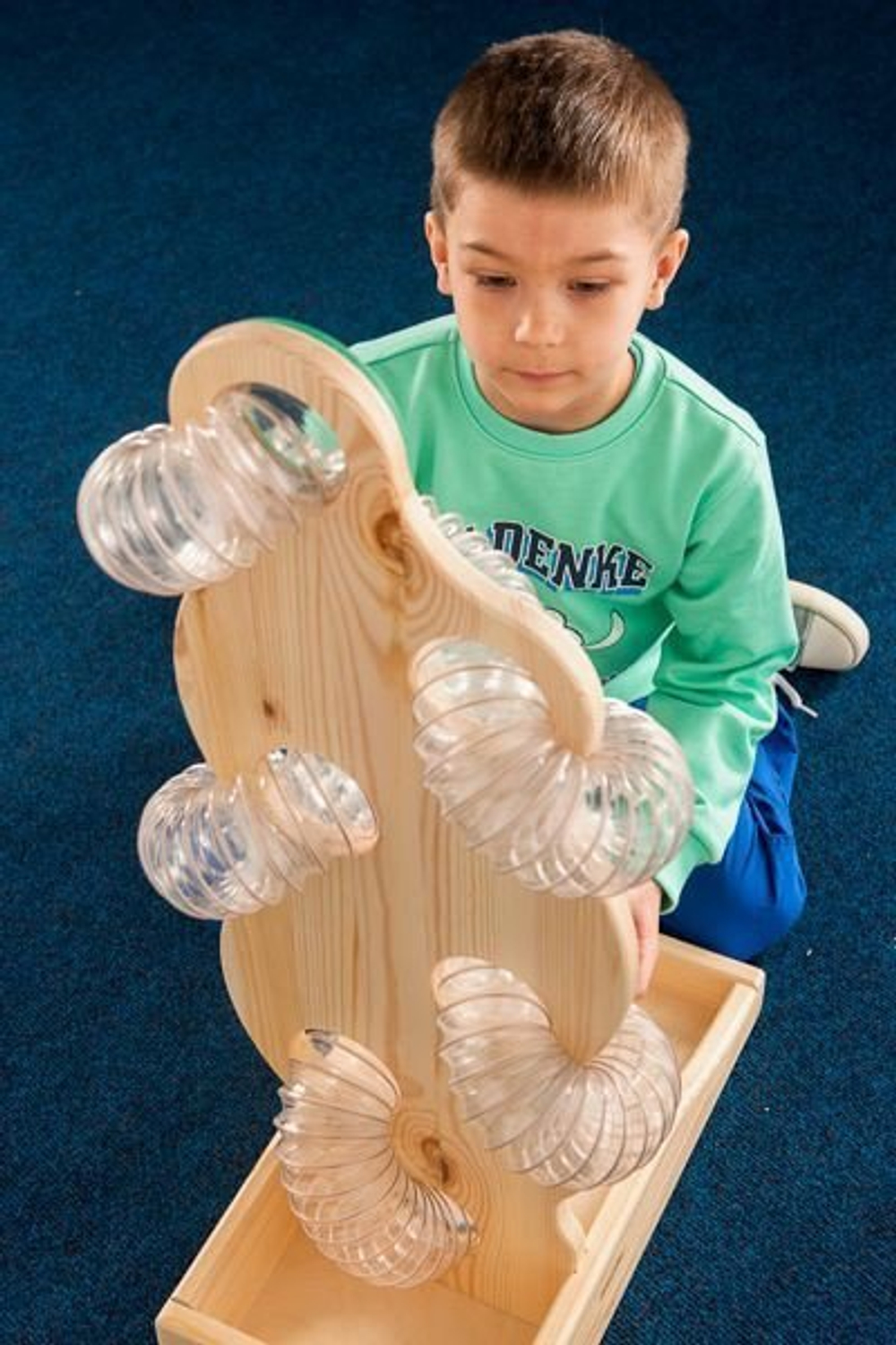 Настольный лабиринт с трубкой вертикальный