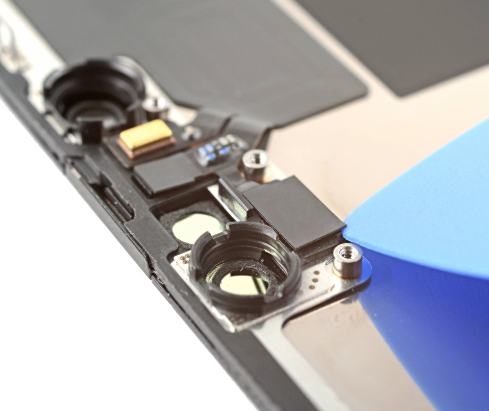 Ремонт датчика приближения на iPhone 13 Pro