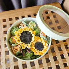 Зефир в шляпной коробке «Подсолнухи» / 21см