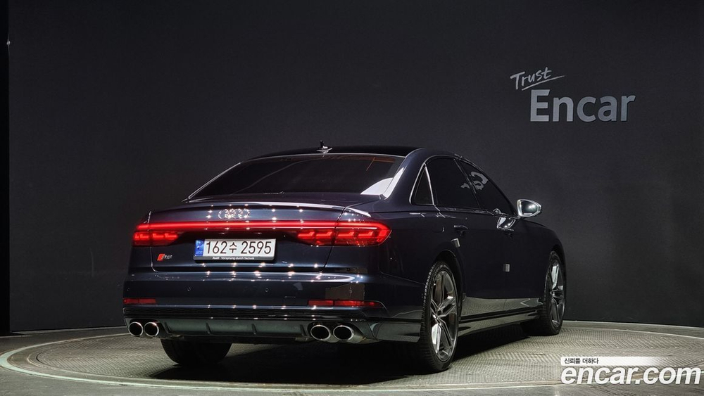 Audi S8 (D5) 4.0 TFSI Quattro LWB (11.2020)