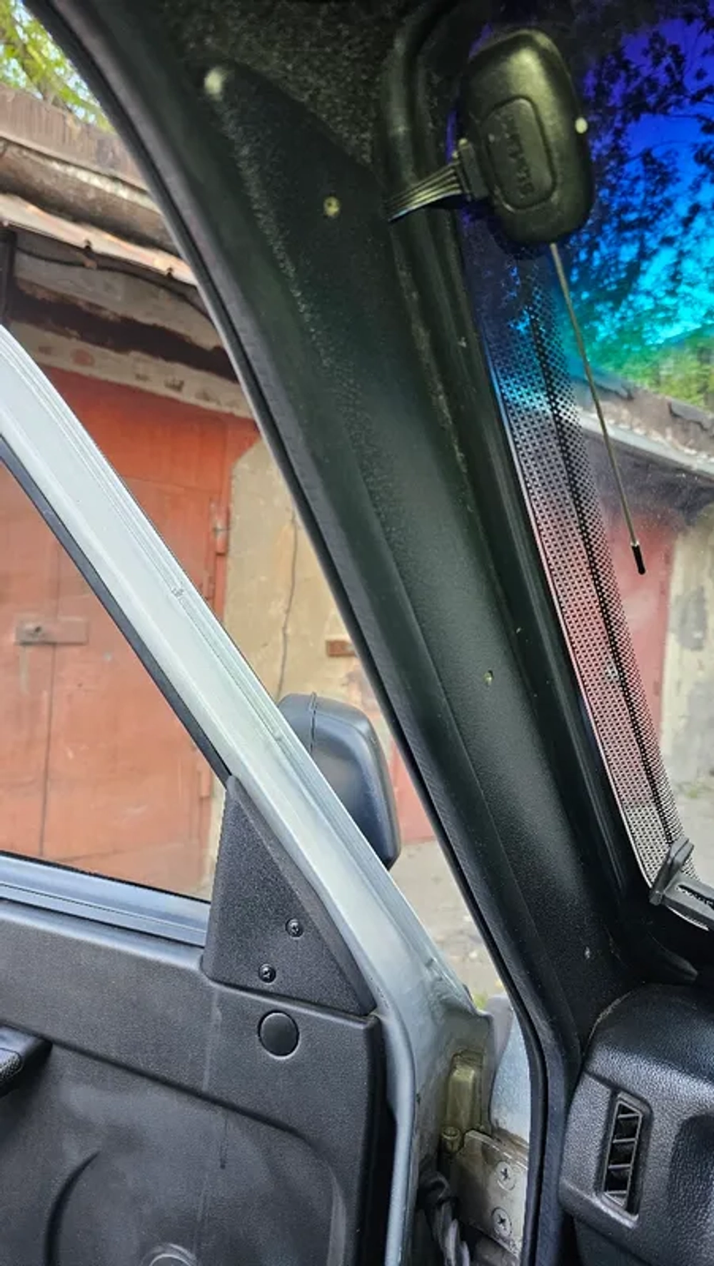 Уплотнители передних дверей Лада 4х4/Нива Легенд (к-т: 2 шт)