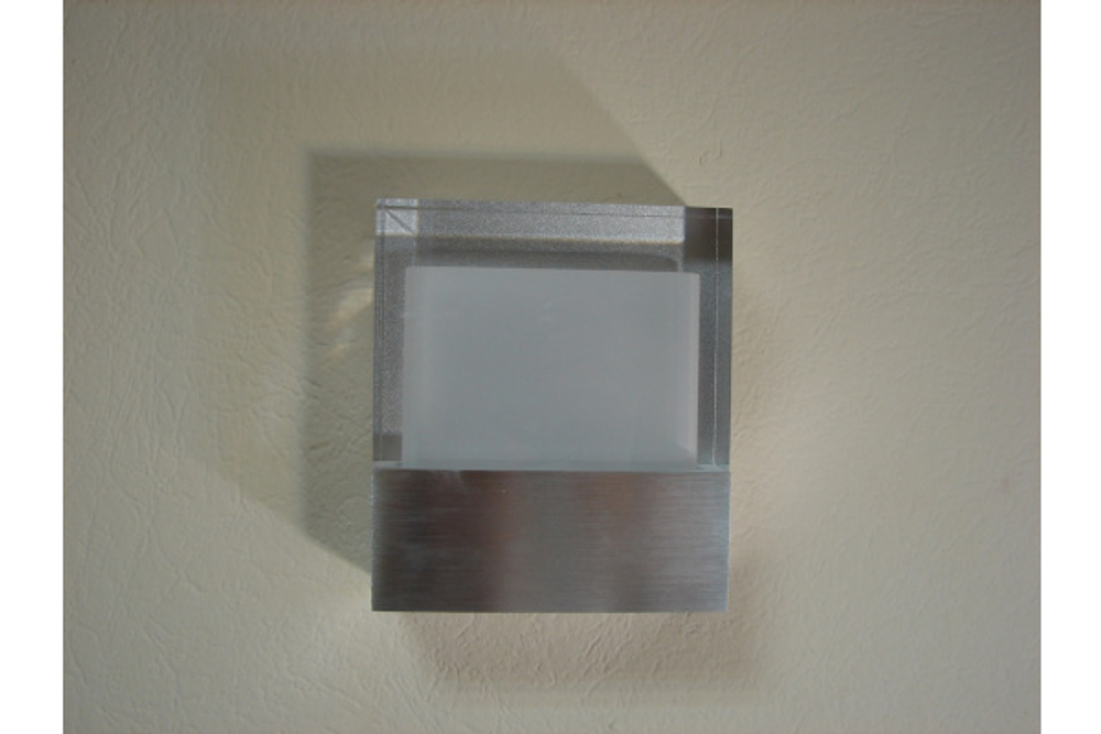 TV-B-GE  WW LED светильник накладной 4*1.5W