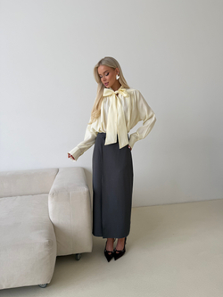 Юбка карандаш с запахом серый