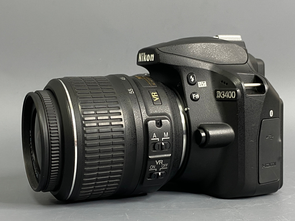 Nikon D3400 Kit 18-55mm 16.700 кадров