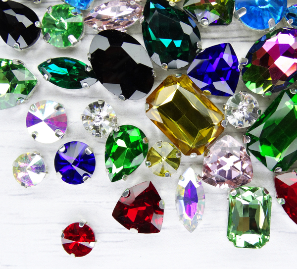 МФ-0 Хрустальные стразы в металлических цапах, форма страз: МИКС, цвет: МИКС, 10 шт/упак.