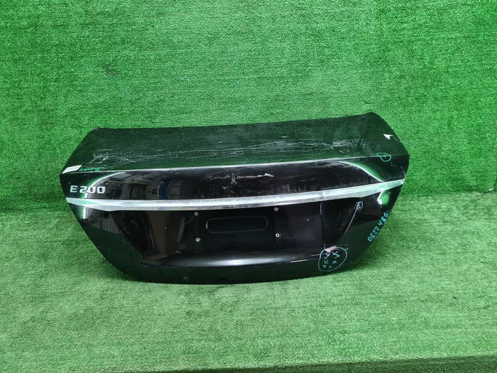 Крышка багажника Mercedes E W213 (2016-2021)