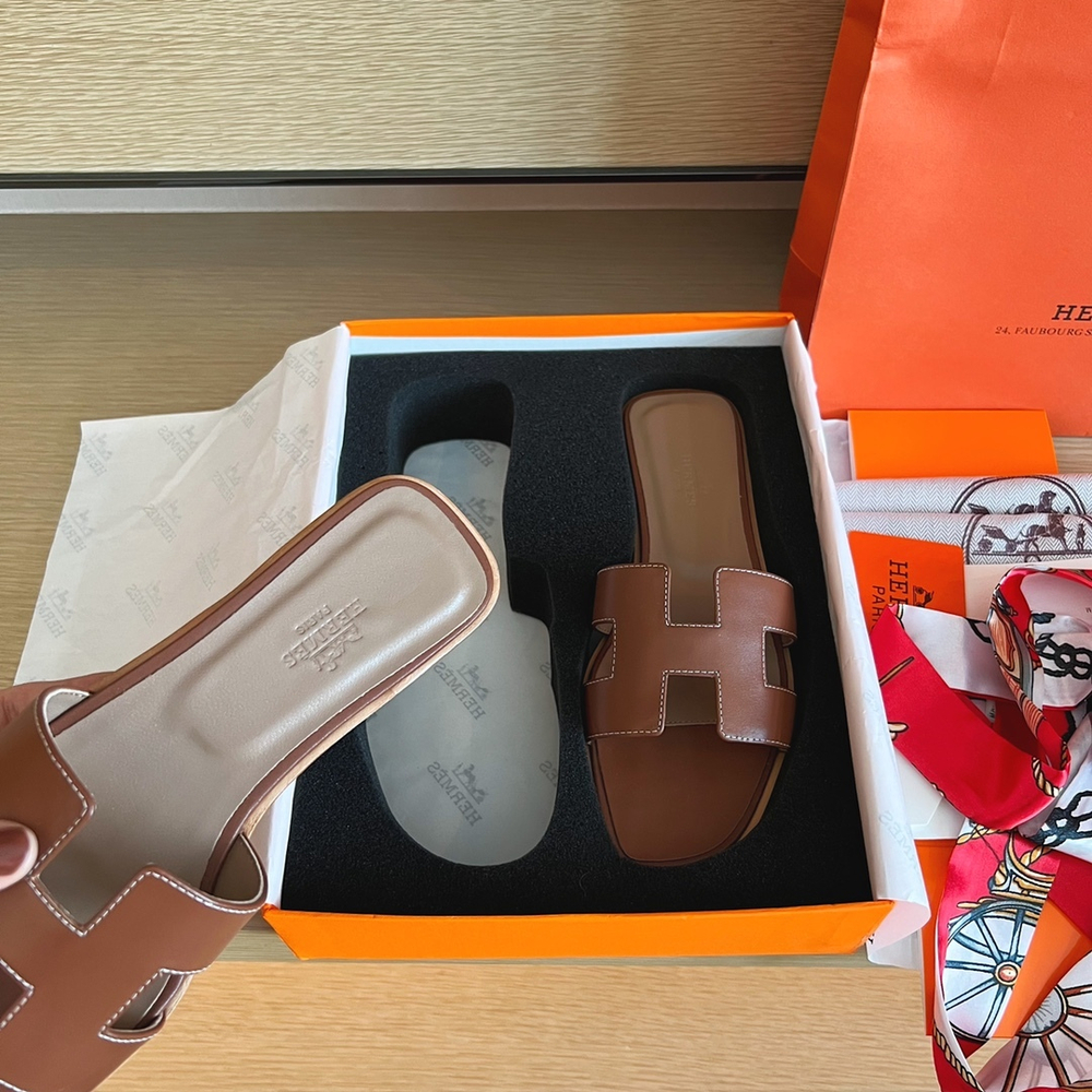 Hermes Oran Sandal