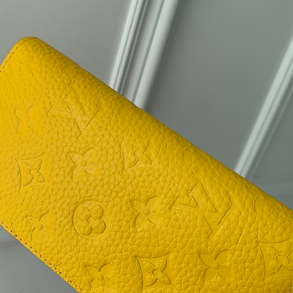 Louis Vuitton Brazza Wallet