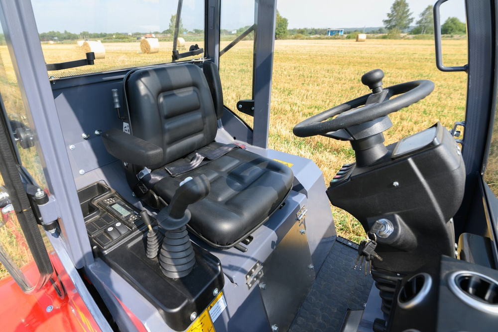 Погрузчик POLAR BADGER WL50A