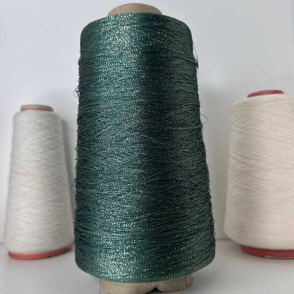 IMAGE - Lineapiu; 80% вискоза, 20% люрекс; 4600м/100гр; col. MC559+gold, цвет: хвойно-зеленый с золотым люрексом; Есть бобинка: 140гр