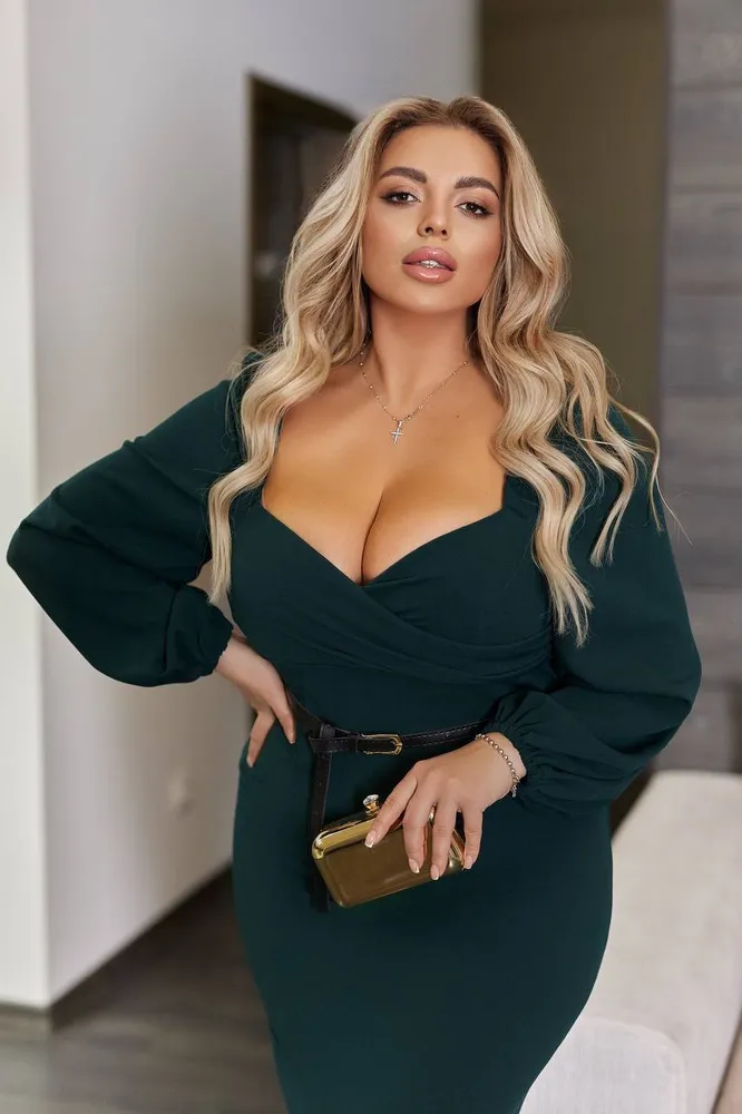 Платье с декольте УК-692-4 Fabrika