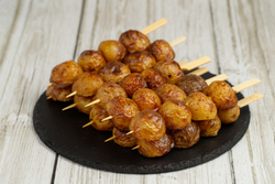 Картофель черри на шпажке 90 гр.