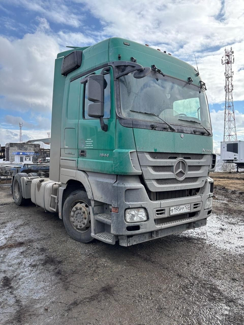 Mercedes-Benz ACTROS 4x2 Седельный тягач 1844 LS (Дизельный, 11,9 л, 435 л.с., АТ)