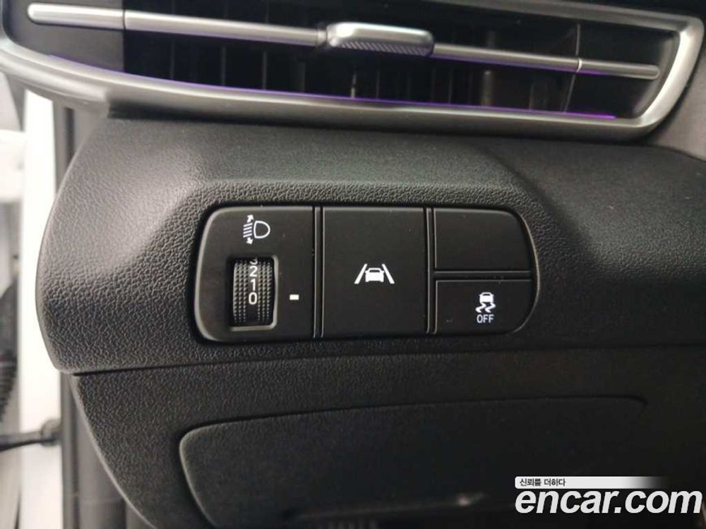 Hyundai Avante (CN7) 1.6 (04.2022)