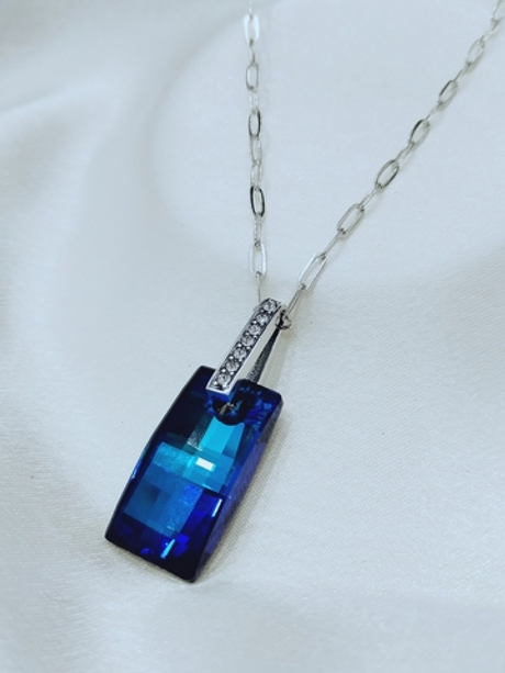 "Кауфена" подвеска в серебряном покрытии из коллекции "Crystal Rain" от Jenavi с замком карабин