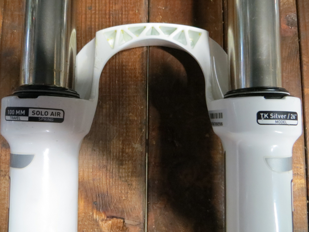 Вилка амортизационная Rock Shox Recon Silver TK Solo Air 26"