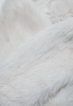 STRADIVARIUS Шарф из искусственного меха с помпонами, экрю