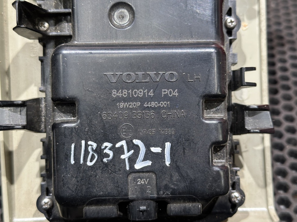 Плафон салонный