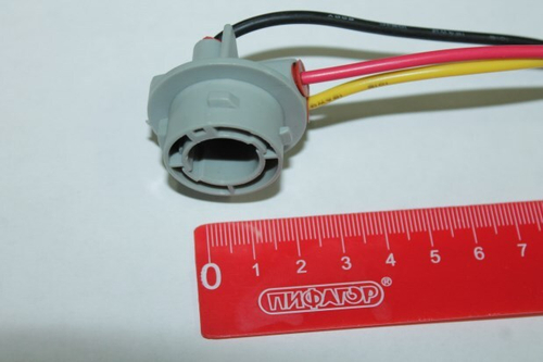 Патрон под лампу P21/5W S25 BAY15d (с проводами) пластик (Nord Yada)