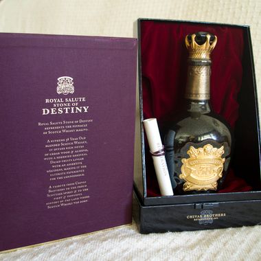 Виски Чивас Регал Камень судьбы 38 лет