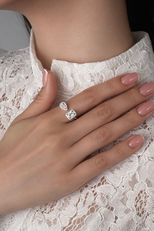 Кольцо ассиметричное "Сияние"