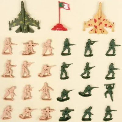 Набор армия «Бойцы», 27 предметов, 15.5*21.5 см, пакет