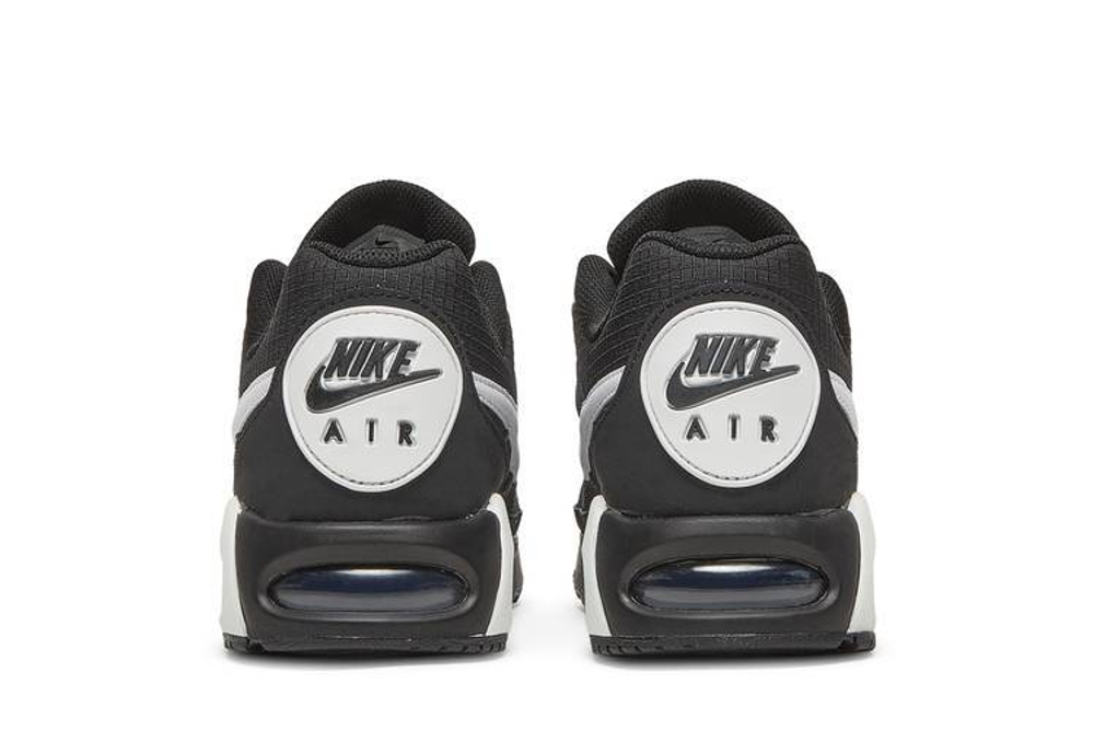 Nike Air Max Ivo Hyper Sneakers