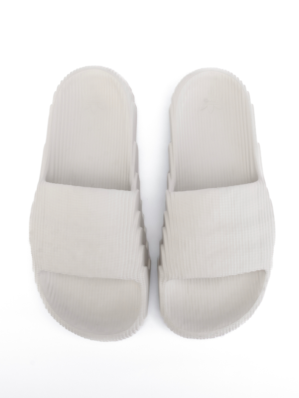 Adidas Originals Adilette 22 Slides in Grey