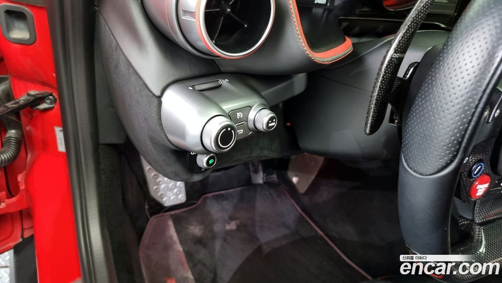 Ferrari 812 Superfast 6.5 V12 (11.2019)