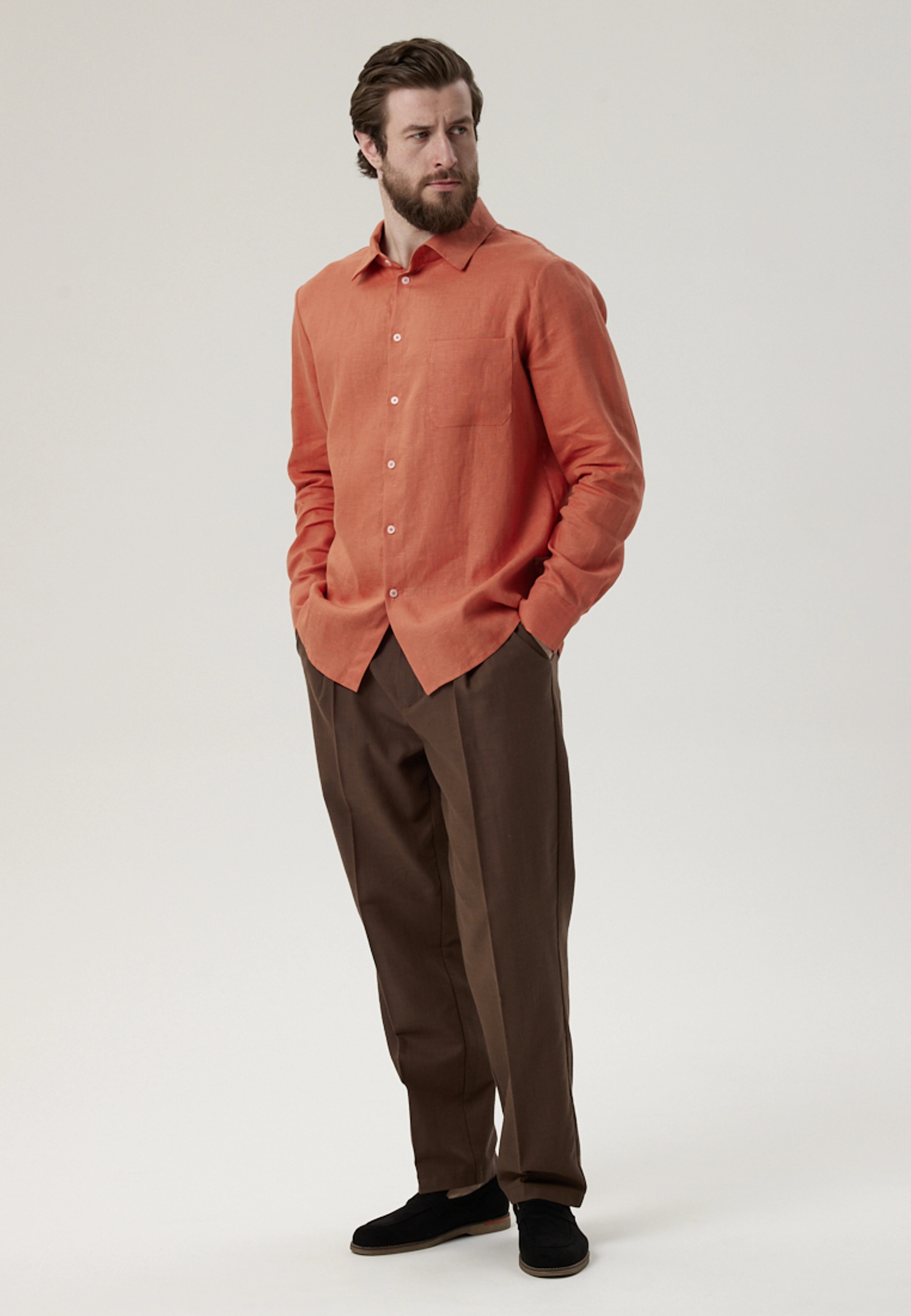 Рубашка льняная терракотового цвета