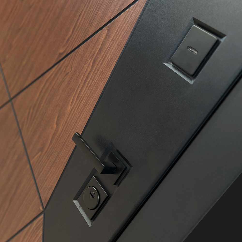 Входная дверь Бункер BN-14 - Зеркало Белый софт, фацет с багетом 16мм