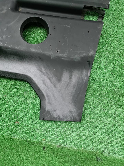 Кожух замка капота правый Hongqi HS5 (2019-н.в.)