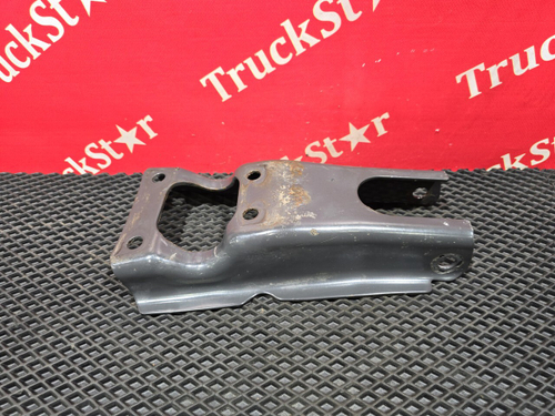 Кронштейн амортизатора переднего 2016г