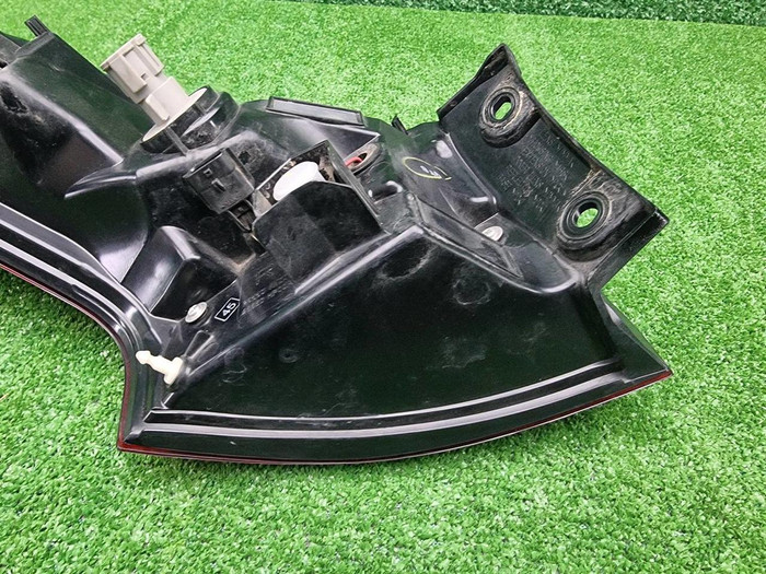 Фонарь правый внешний Nissan Qashqai 2 j11 (17-23)