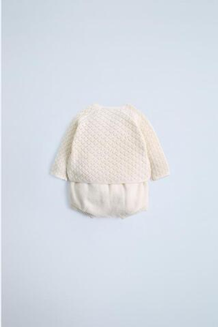 ZARA КОМПЛЕКТ ИЗ ТРИКОТАЖНОГО ДЖЕМПЕРА И ТРУСОВ, ЭКРЮ